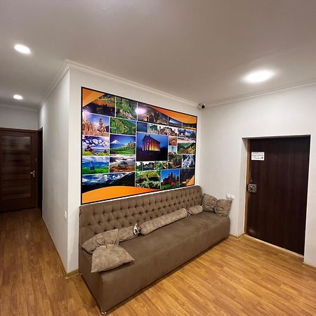 Guest House Northern Avenue Ереван Екстериор снимка