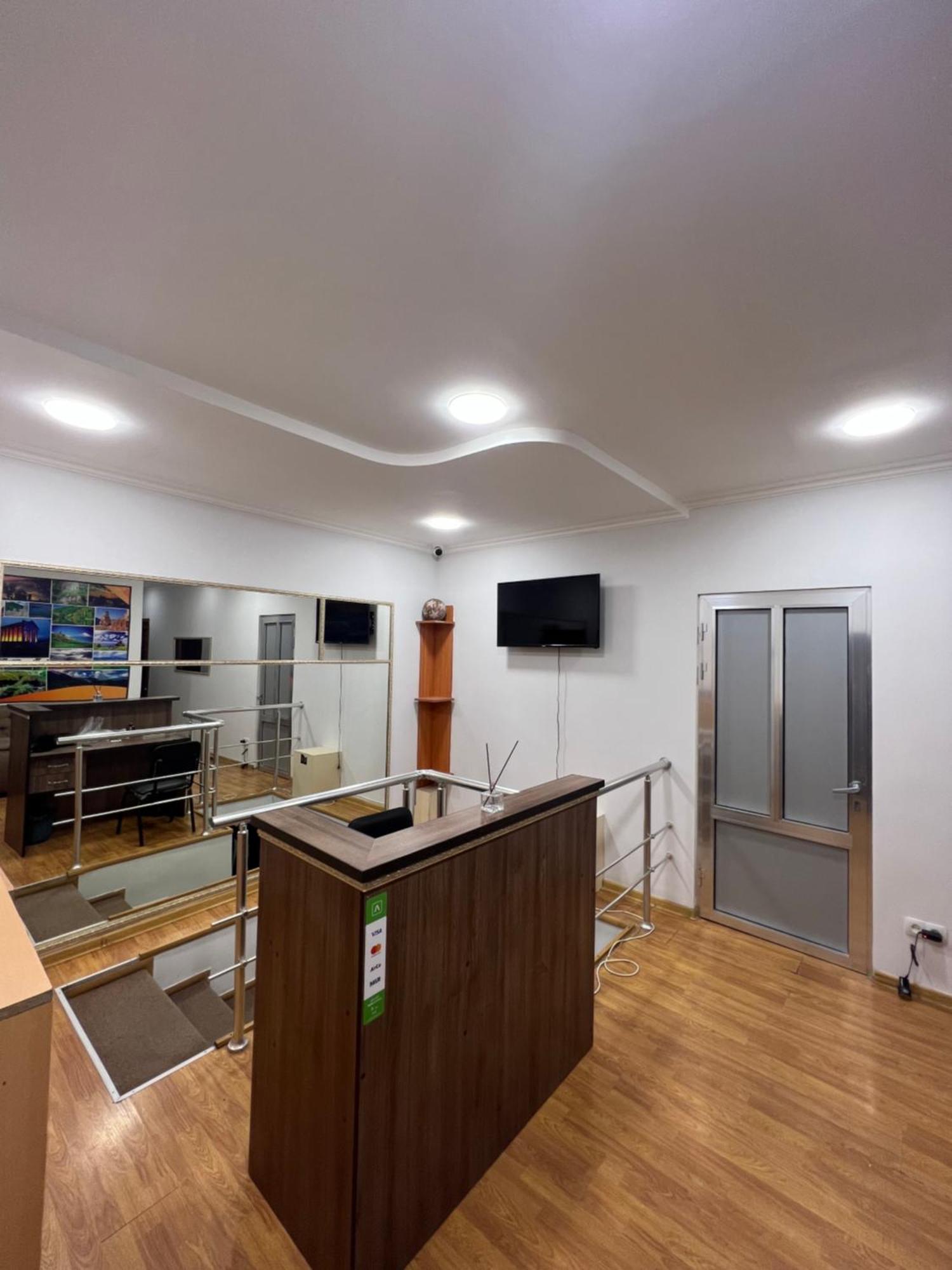 Guest House Northern Avenue Ереван Екстериор снимка